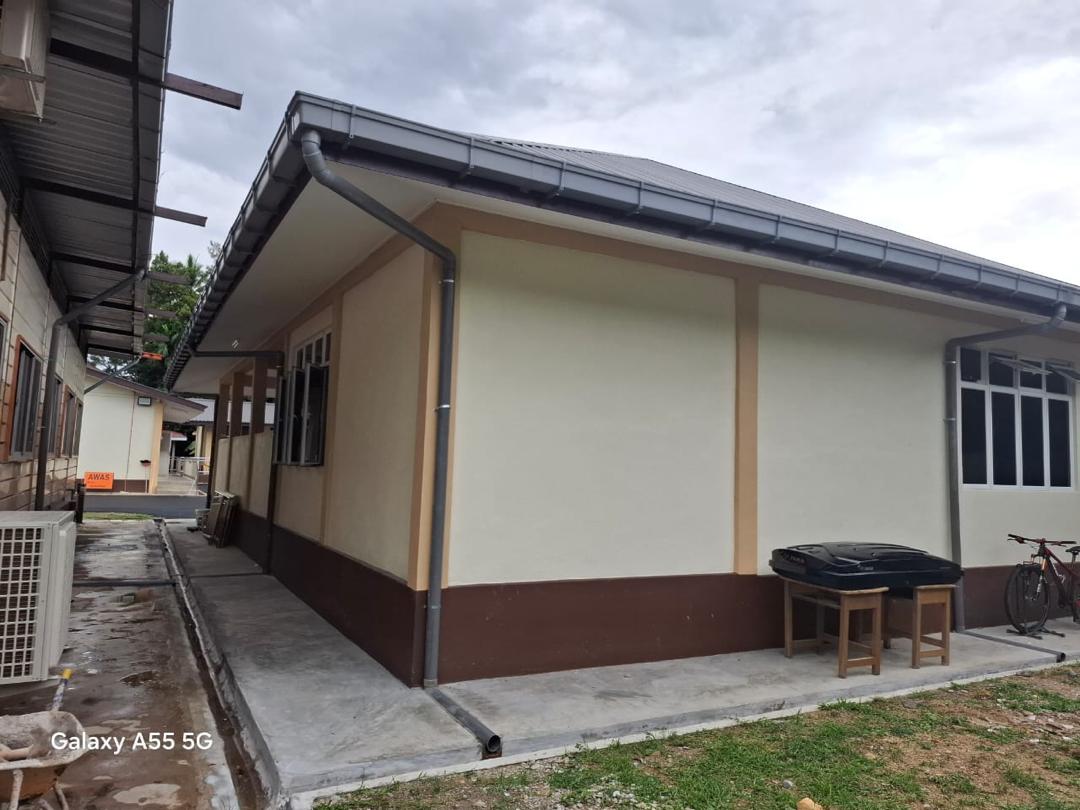Sisi bangunan sekolah