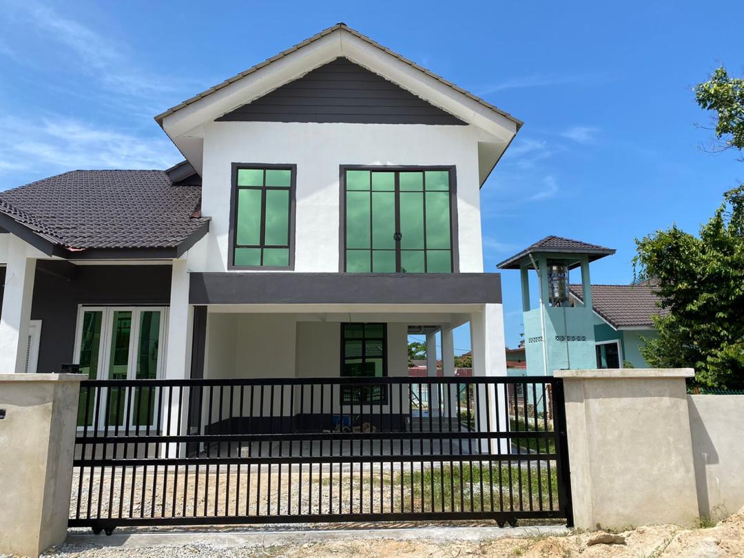 Rumah siap dibina - hadapan